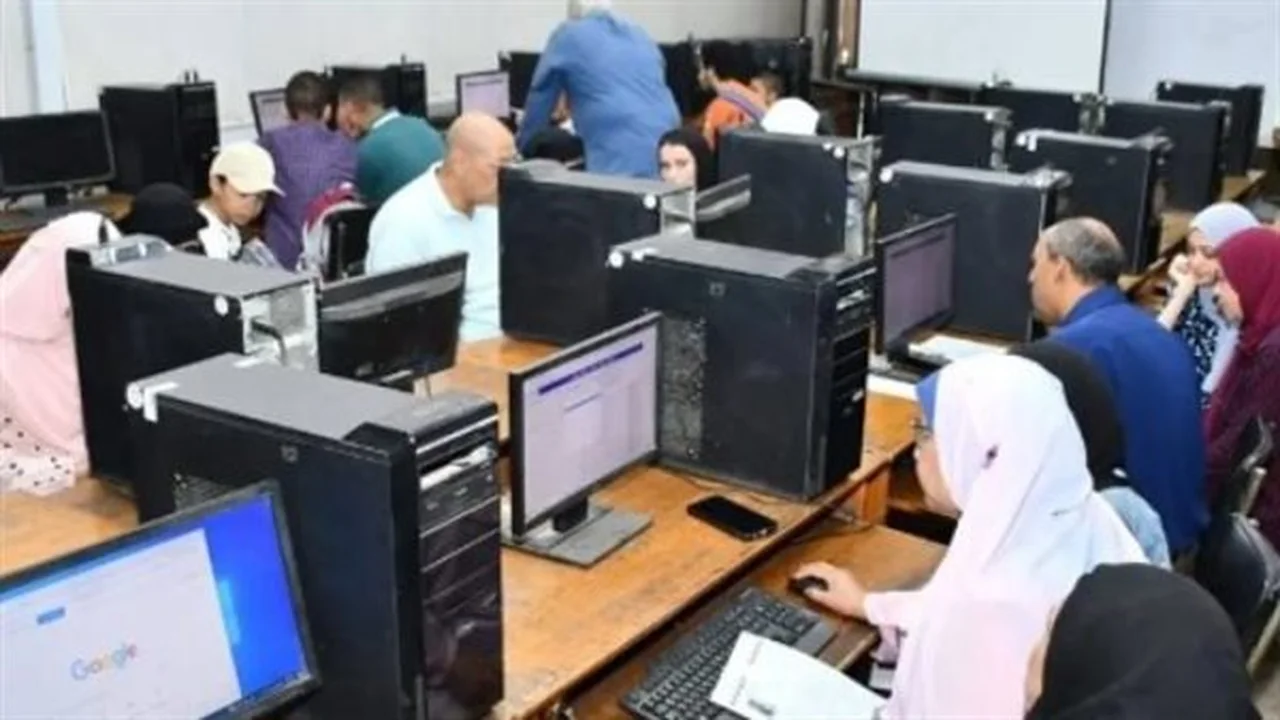 مؤشرات جديدة.. الحد الأدنى للقبول بكليات التجارة والهندسة للدبلومات الفنية